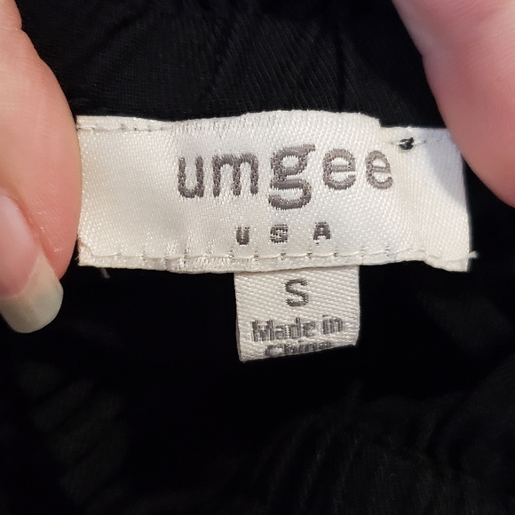 Umgee Size Small Black Embroidered Women's Top - Picture 7 of 8